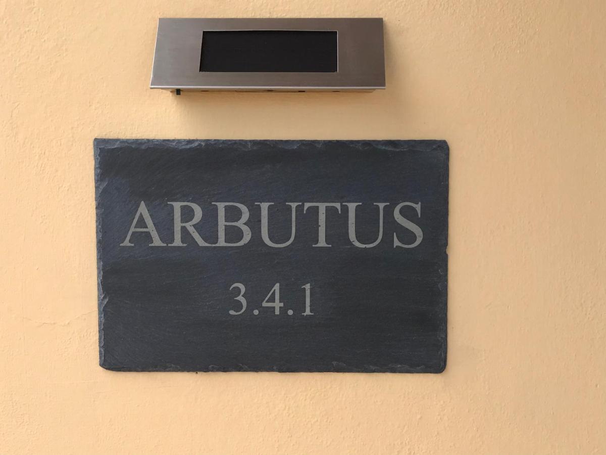 Arbutus - Relaxing Apartment With Fantastic Views Jeorjoúpoli Eksteriør bilde